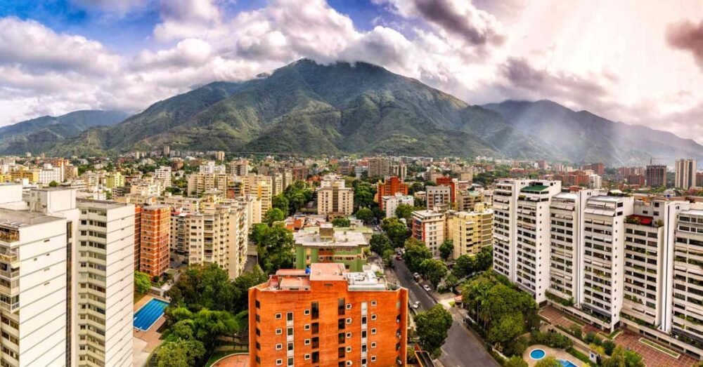 Air Canada Caracas Office in Venezuela 1-844-800-7208