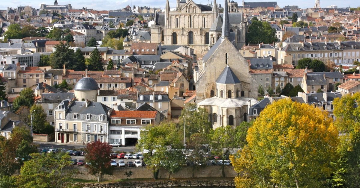 Ryanair Poitiers Office in France