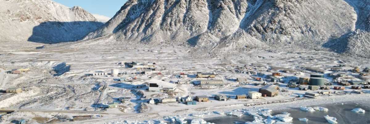 Canadian North Grise Fiord Office in Canada